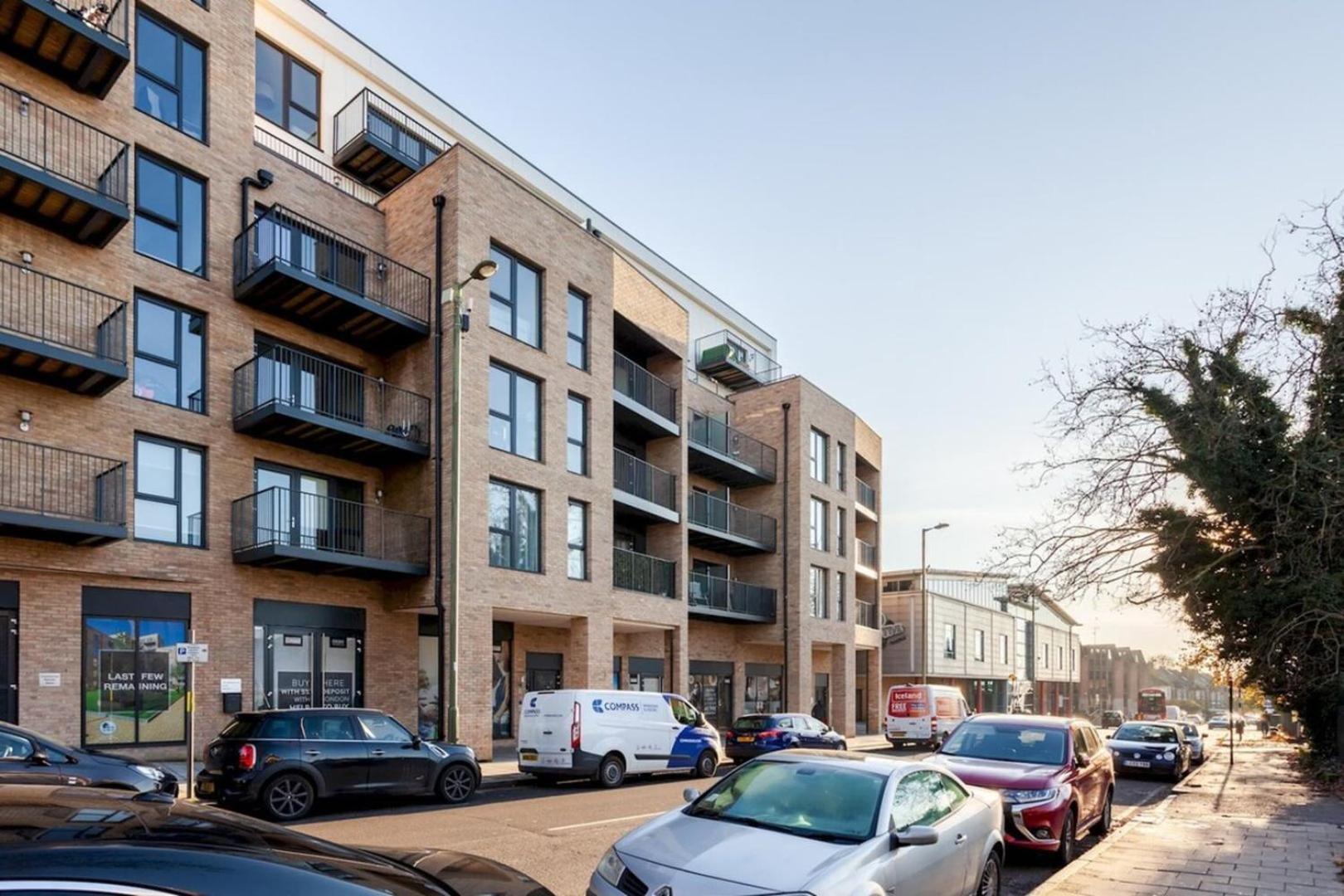 Classy Cricklewood Home Лондон Екстер'єр фото