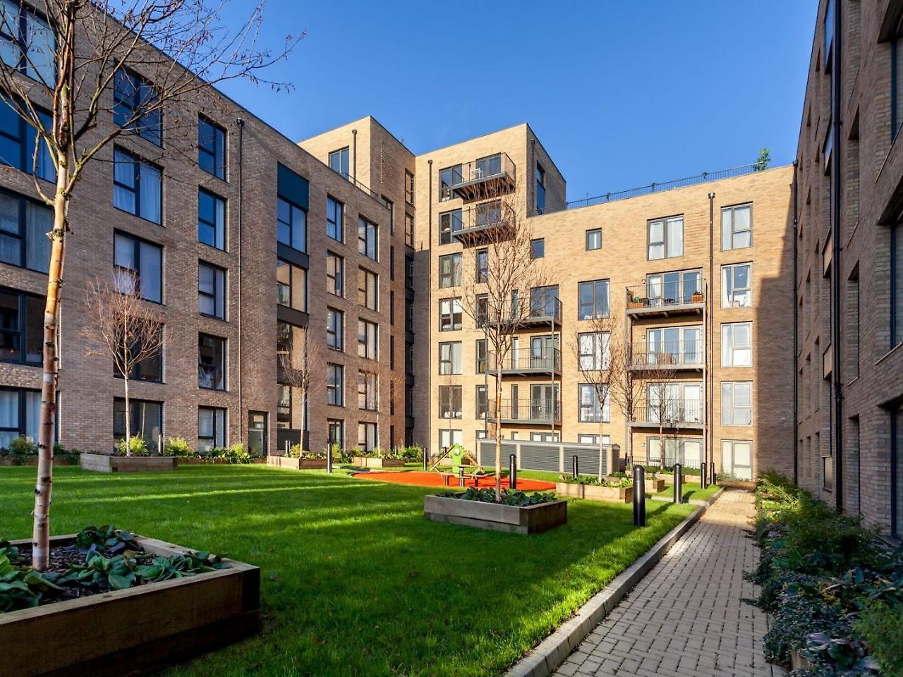 Classy Cricklewood Home Лондон Екстер'єр фото